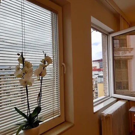 Uma- Urban Mini Apartment