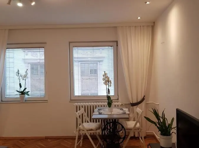 Uma- Urban Mini * Skopje